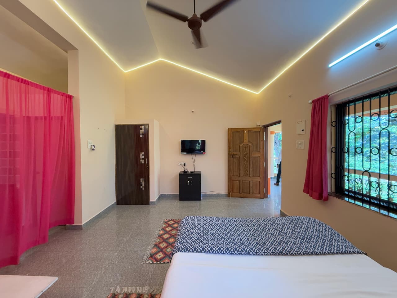 WhatsApp Image 2025-12-11 at 3.39.04 PM (1)